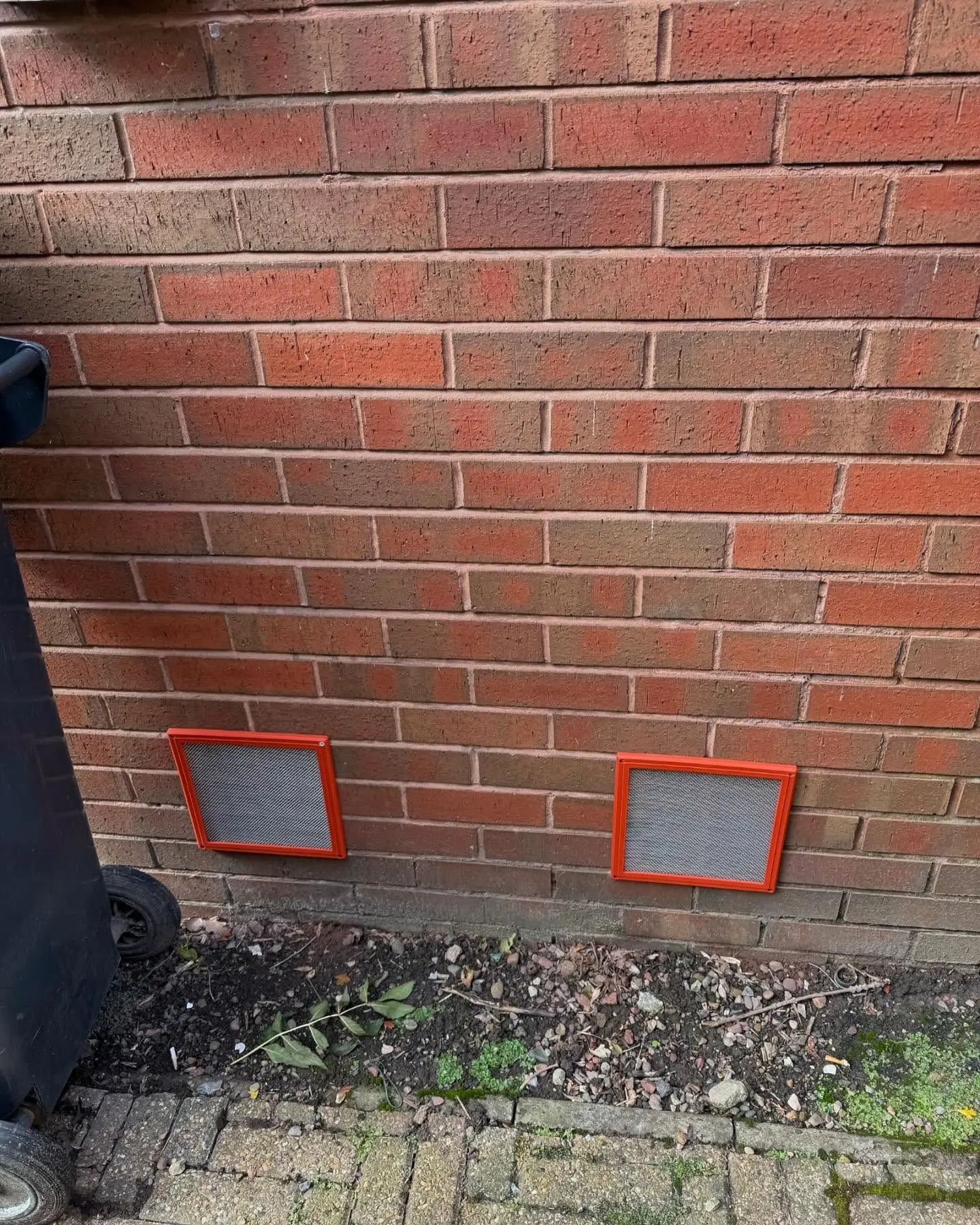 Air brick mesh screen fitted over a rat entry point for rodent proofing against the 25 mm gap rats exploit